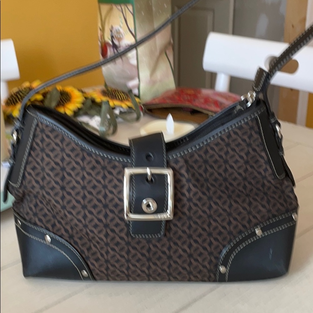 RELIC WOMENS PURSE